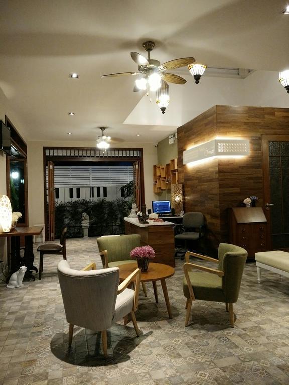 Hotel Bann Vimansamutr Petchaburi Esterno foto