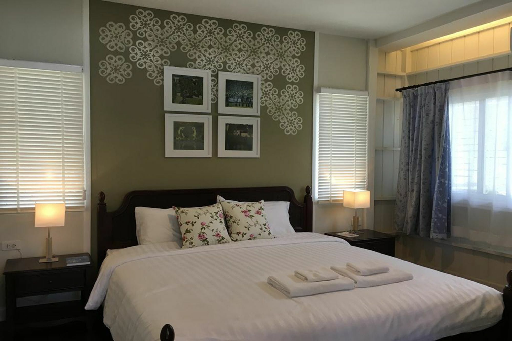 Hotel Bann Vimansamutr Petchaburi Esterno foto